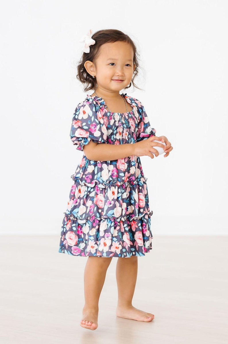 Beauty Bloom Kleid – gesmokt, Rüschen