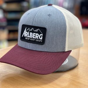 Arlberg Ski & Surf Shops Truckermütze – 2025