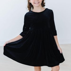 Kleid mit schwingendem Rock – Samt, Schwarz