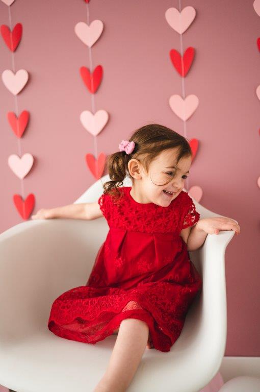 Spitzenkleid in Rubinrot