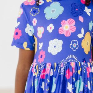 Frenzy Kleid mit schwingendem Rock – Blumenmuster, Taschen, Kurzarm