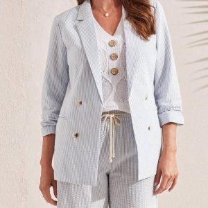 Seersucker-Blazer mit angedeuteter zweireihiger Knopfleiste in Zen-Blau