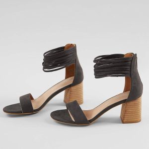 Sandalen – Knöchelriemen, Blockabsatz, Grau