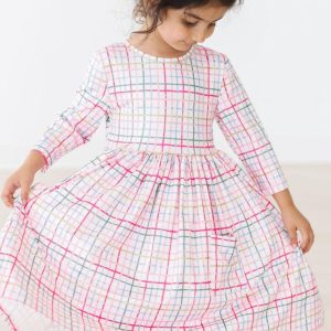 Kleid mit schwingendem Rock – 3/4-Ärmel, Taschen, Karomuster, Rosa