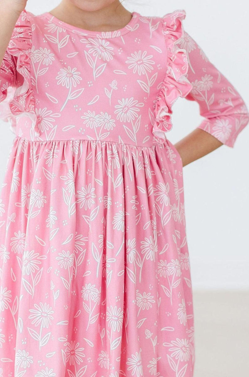 Dahlia Doodles Kleid mit schwingendem Rock – Rüschen