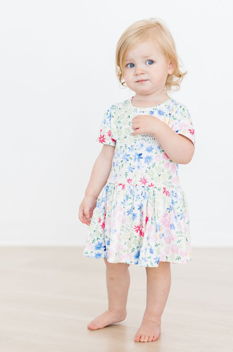 Sunshine Meadows Body mit schwingendem Rockteil – Kurzarm