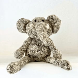 Wool Knit Buddy gestrickte Wollfigur – Elliott der Elefant