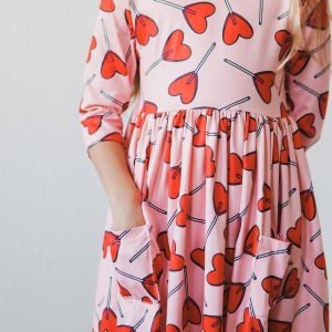 Sucker for You Kleid mit schwingendem Rock – Taschen