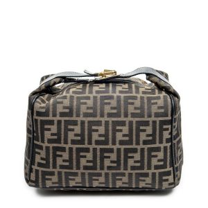 Handtasche mit Druckverschluss und Reißverschluss