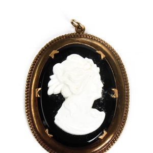 Designer Vintage Stone Anhänger – mit 14-karätiger Vergoldung, Sardonyx, Damen, geschnitzt, Kamee