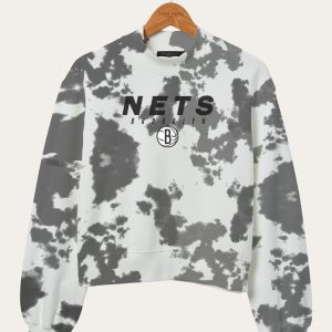 NBA Brooklyn Nets Damen-Fleeceoberteil mit Stehkragen und Batikmuster