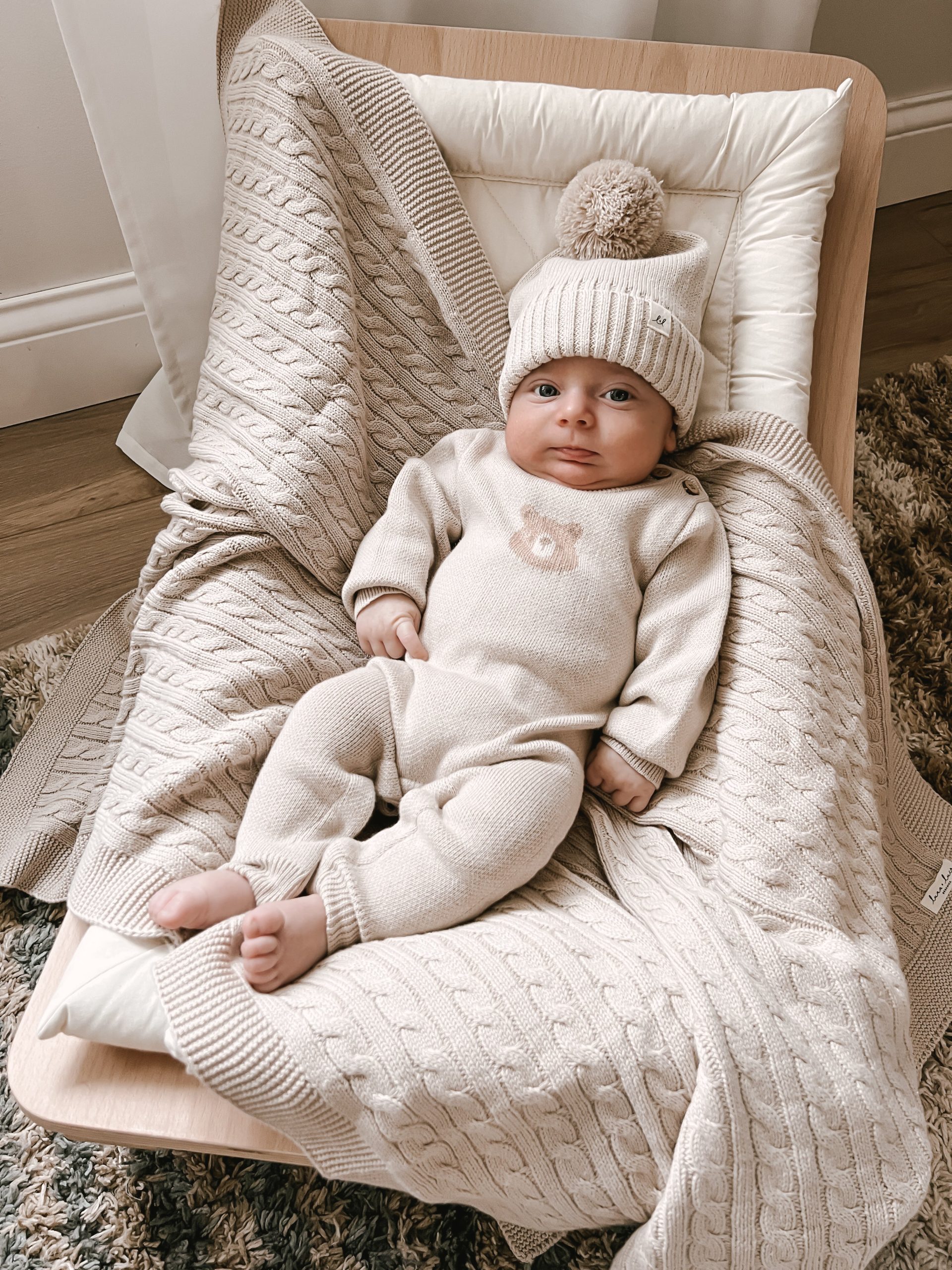 Luna + Luca Babydecke aus Bio-Baumwolle mit Zopfmuster in Beige