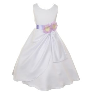 Festliches Mädchenkleid aus mattem Satin mit Paillettenblumen – Weiß/Flieder, 2–6