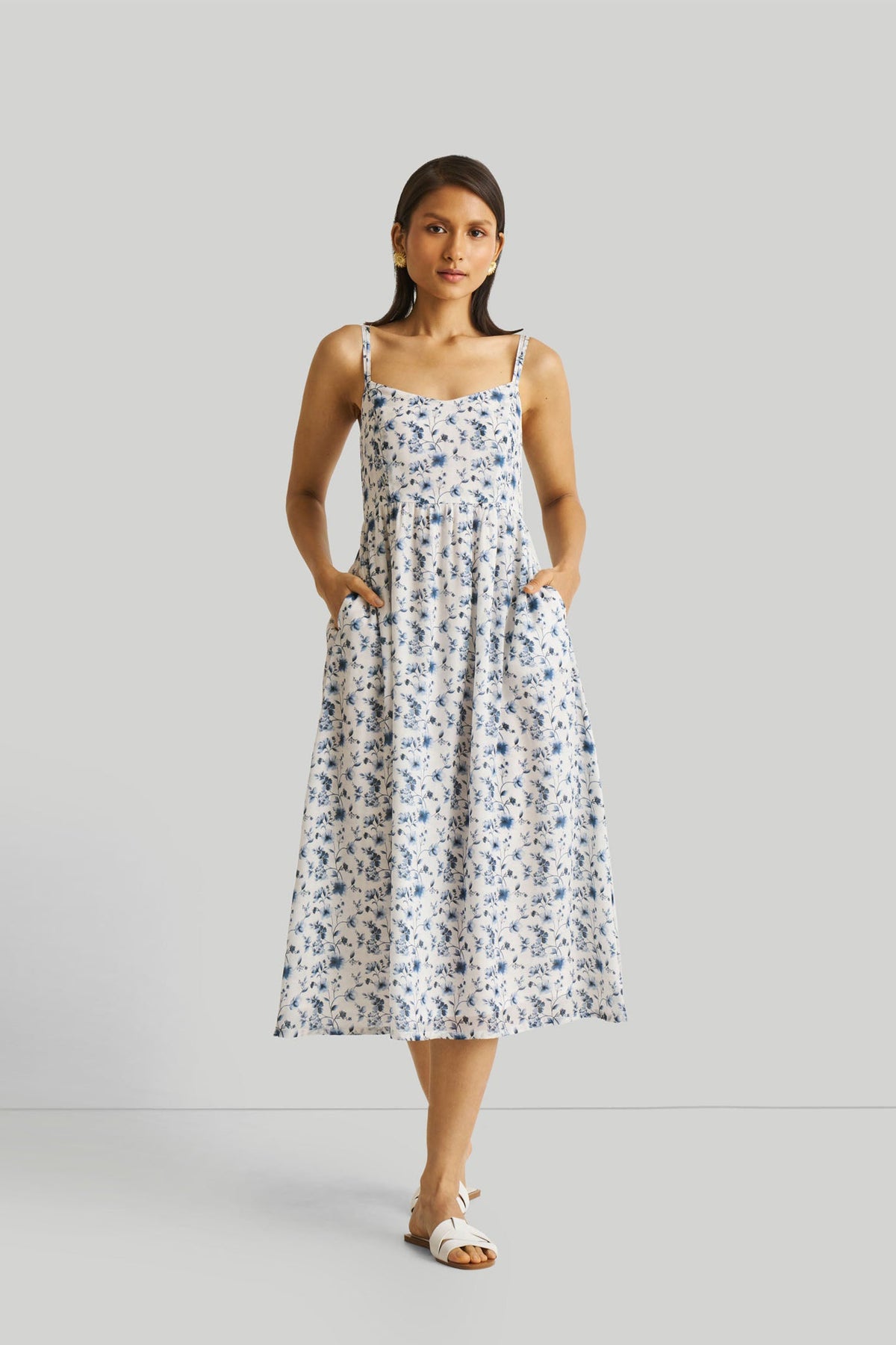 Midikleid – gerafft, Riemchen, Blumenmuster, Blau