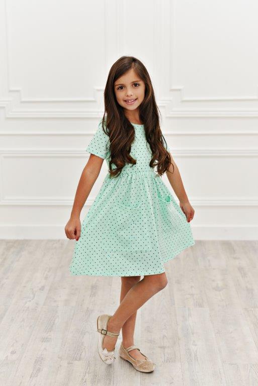 Mintfarbenes Twirl-Kleid mit Punkten