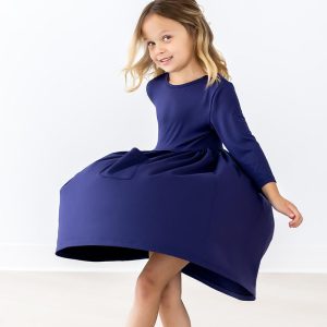 3/4 Kleid mit schwingendem Rock – Taschen, Marineblau