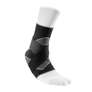 McDavid Sprunggelenkbandage mit 4-Way-Elastic und Figure-8-Riemen