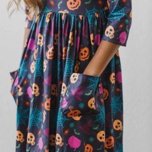 Skeleton Web Kleid mit schwingendem Rock – 3/4-Ärmel, Taschen