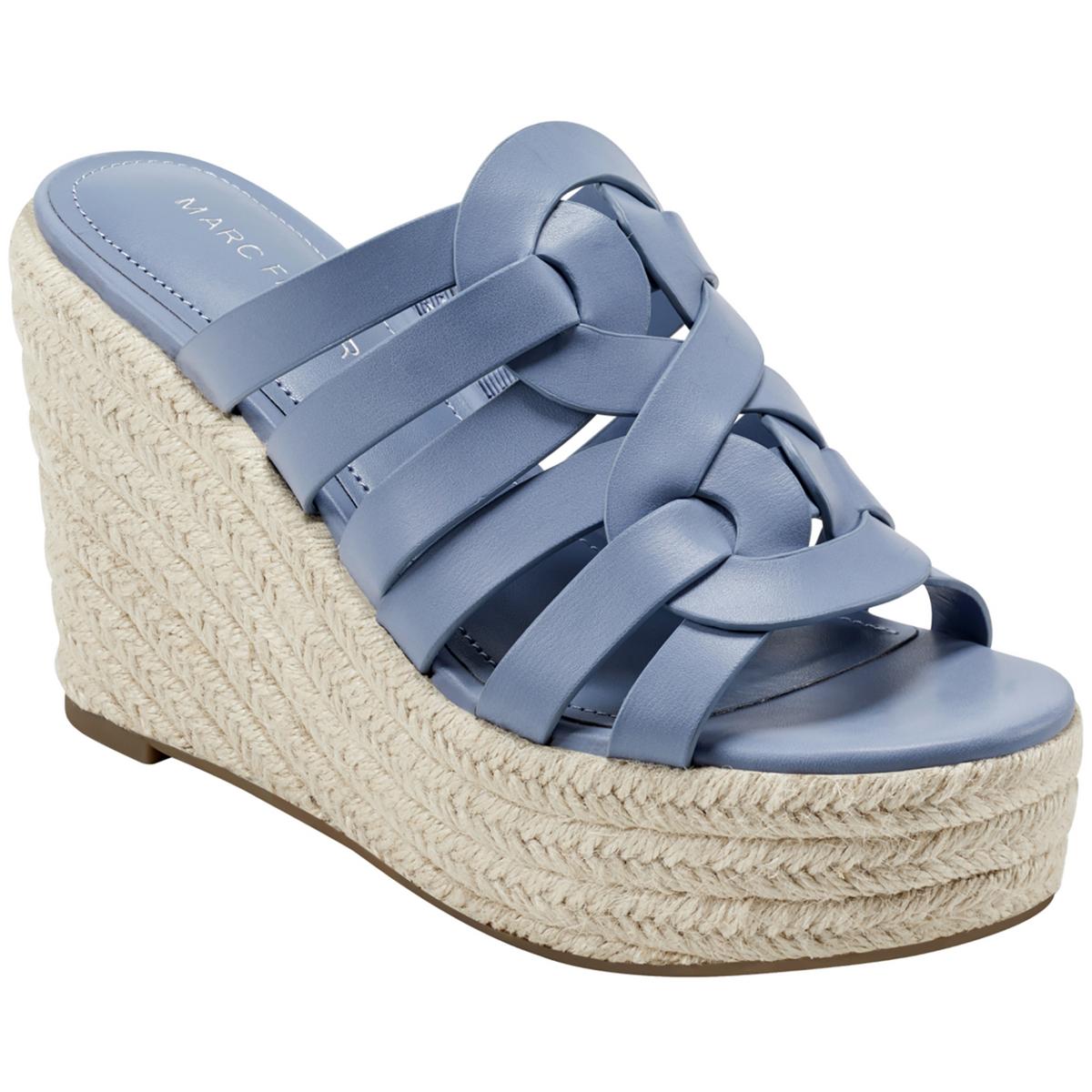 Cazzie 2 Sandalen aus Kunstleder mit Keilabsatz und überkreuzten Riemen
