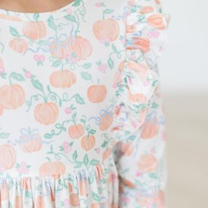 Pretty Pumpkins Kleid mit schwingendem Rock – Rüschen