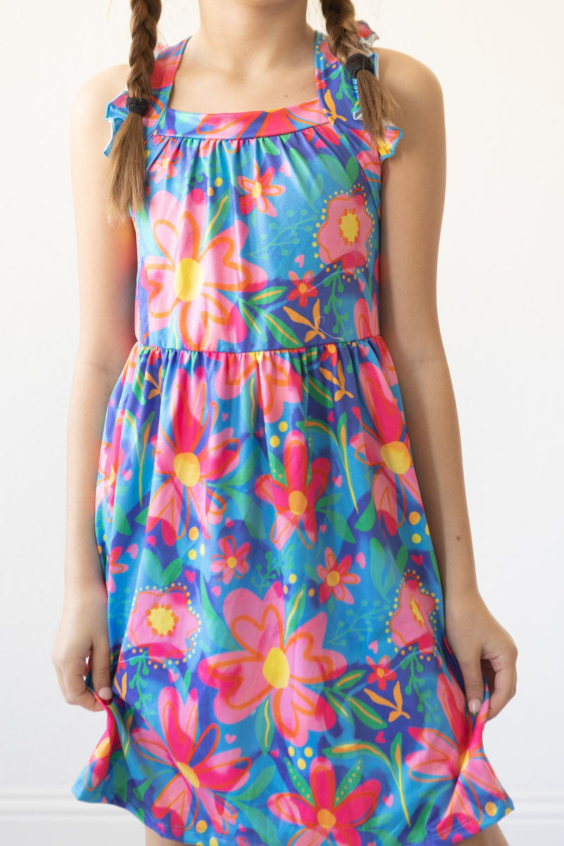 Springing Around Kleid – überkreuzte Rückenriemen, Rüschen