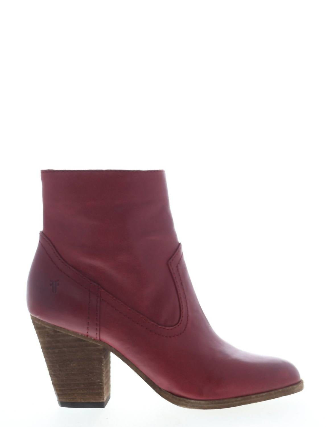 Essa Stiefel – Knöchellänge, Rubin