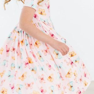 Kisses Kleid mit schwingendem Rock – Schmetterlingsmotiv, Kurzarm