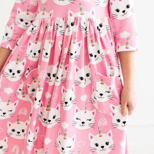 Unicorn Kitties Kleid mit schwingendem Rock – 3/4-Ärmel, Taschen