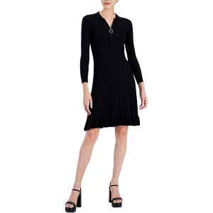 Geripptes Strickkleid aus Viskose für kleine Körpergrößen