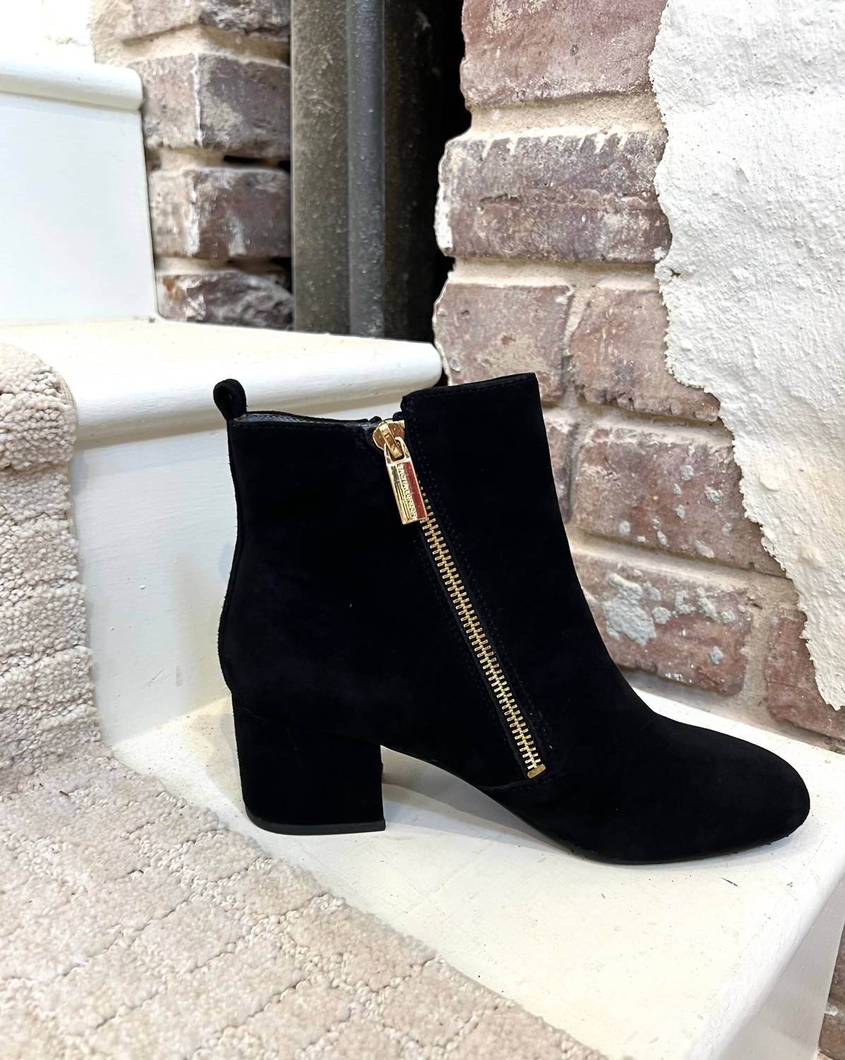 Hail Damen-Stiefeletten aus Ziegenveloursleder in Schwarz