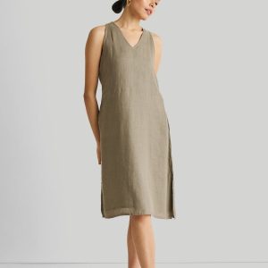 Reading Tea Leaves Kleid – Dunkeloliv