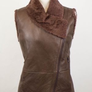 Jacke/Weste aus Shearling-Leder in Bole Brown