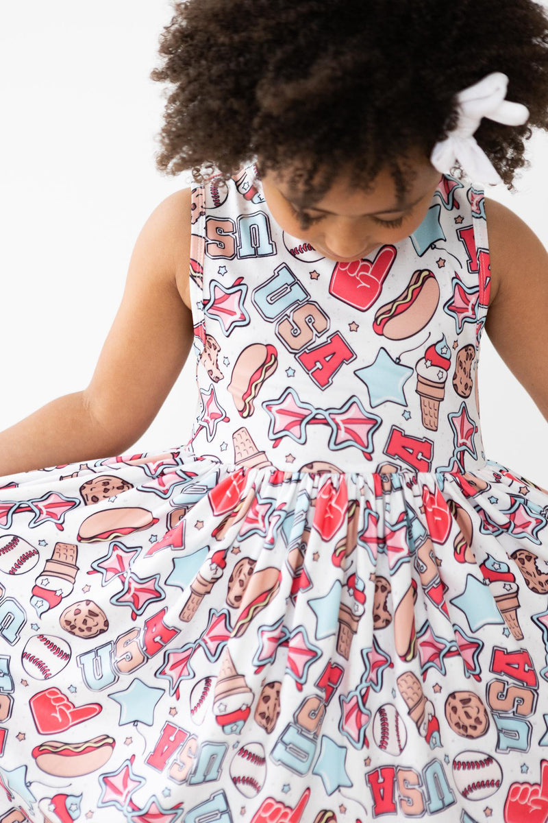 BBQ Tank Kleid mit schwingendem Rock – Weiß, Rot