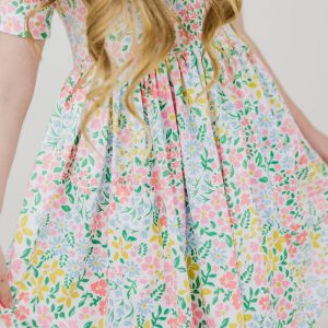 Daffodils Kleid mit schwingendem Rock – Taschen, Kurzarm