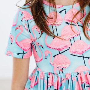 Pretty Flamingos Kleid mit schwingendem Rock – Rosa, Kurzarm