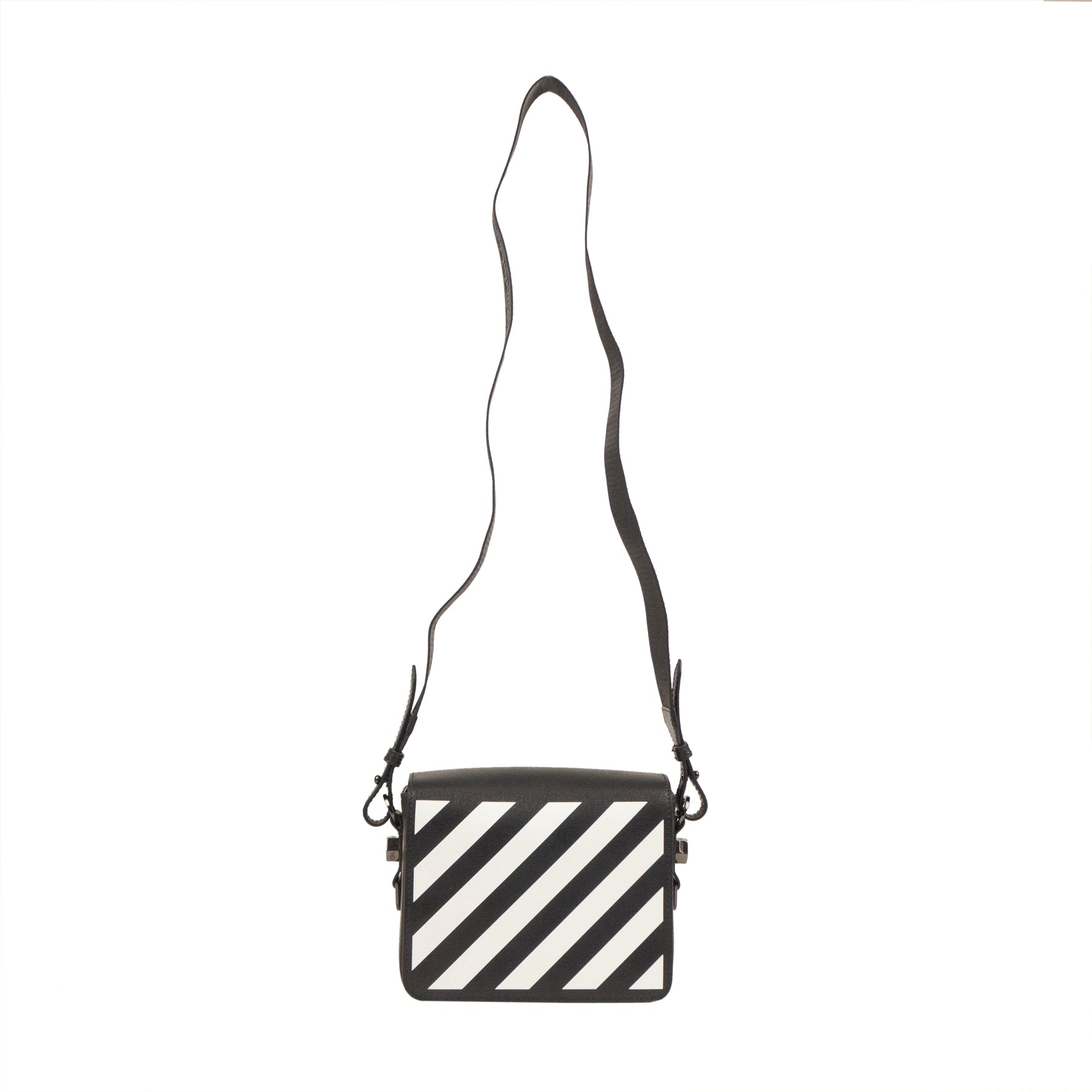Diagonal Binder Clip Tasche – Schwarz