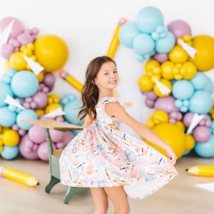 Class Act Kleid mit schwingendem Rock – Flügelärmel