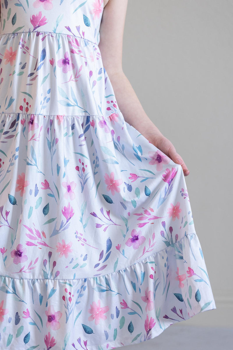 Wildflowers Maxikleid – Rüschen, Pastellfarben