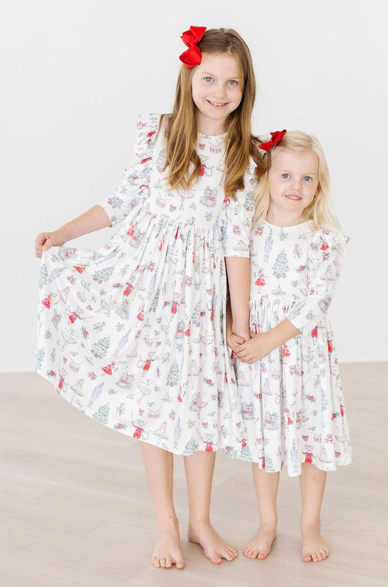 Clara's Christmas Kleid mit schwingendem Rock – Rüschen
