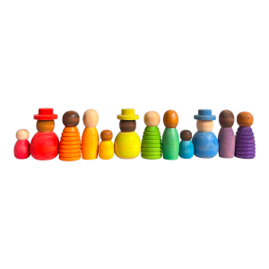 12 gebeizte Holz-Steckpuppen im Together-Set