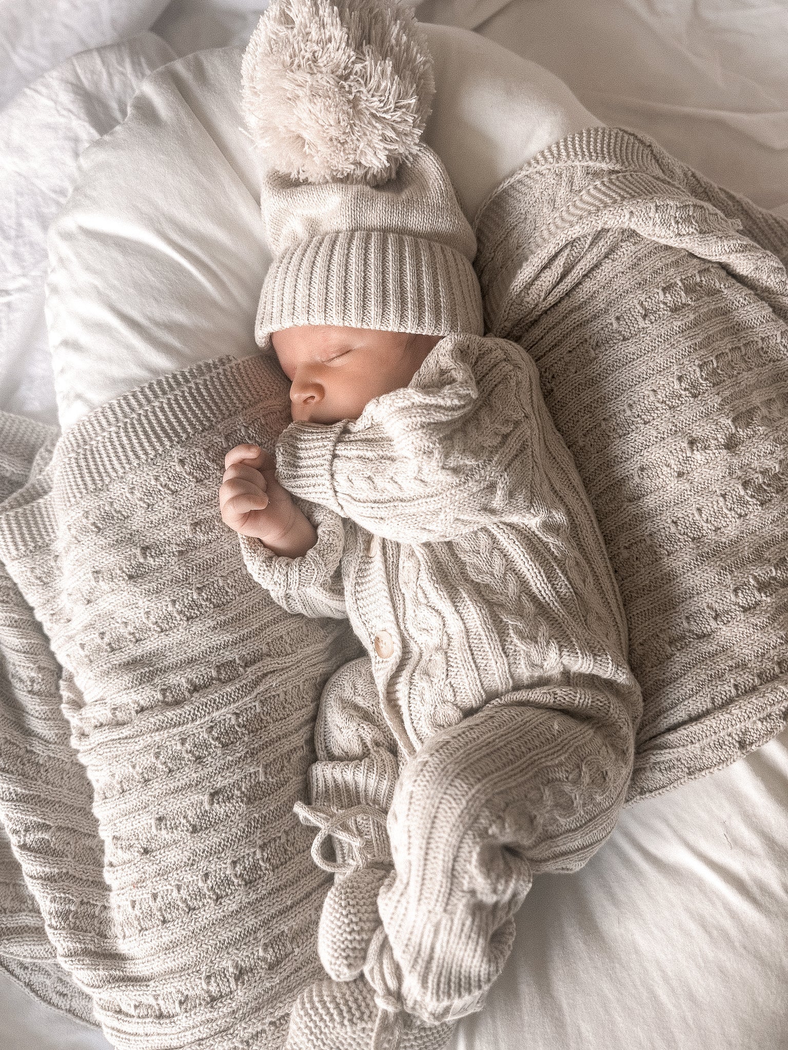 Luna + Luca Classic Jumpsuit mit Zopfmuster in Natural