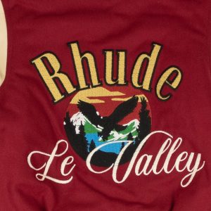 Le Valley Collegejacke in Bordeaux und Creme