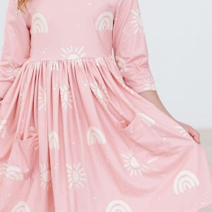 Suns Kleid mit schwingendem Rock – 3/4-Ärmel, Taschen, Rosa, weich