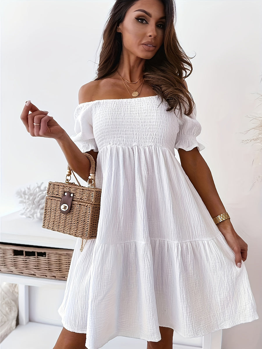 Schulterfreies kurzärmeliges Kleid mit Rüschen in umfassendem Größensortiment