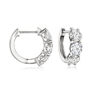 Ross-Simons eng anliegende Creolen mit im Labor gezüchteten Diamanten aus 14 kt Weißgold