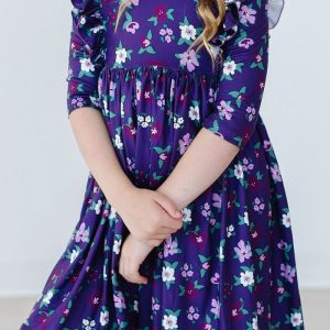 Violets Bloom Kleid mit schwingendem Rock – Rüschen