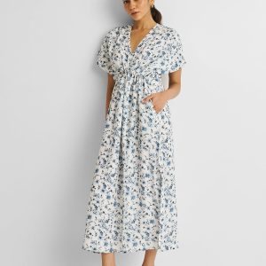 Gerafftes Maxikleid mit blauem Blumenmuster