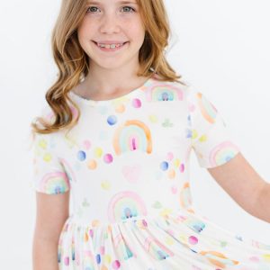 Watercolor Rainbows Kleid mit schwingendem Rock – Taschen, Kurzarm