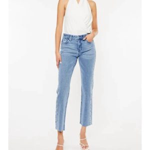 Evelyn Jeans mit mittelhohem Bund in Blau