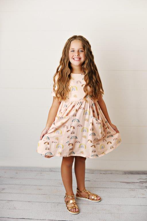 Rainbow Twirl-Kleid